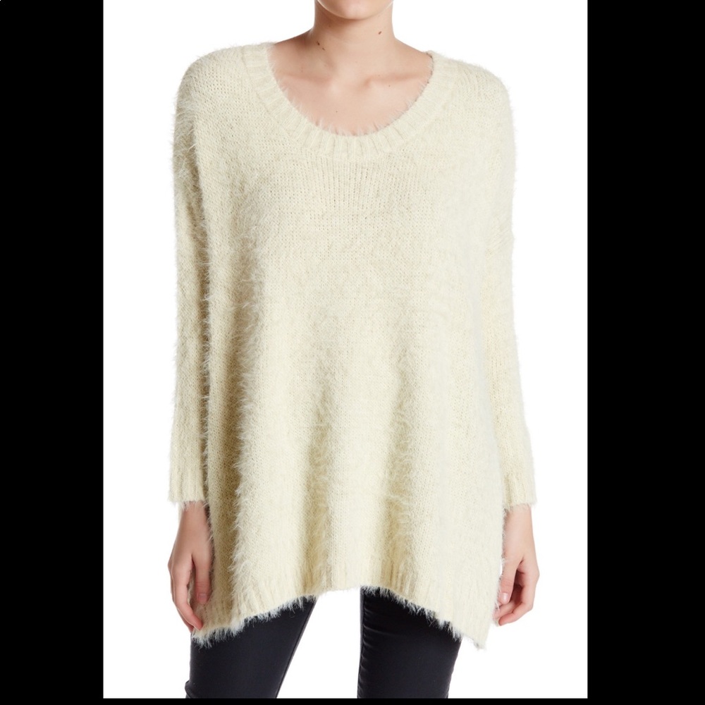 NEW w/ tags Raga Wild Winds Fluffy Sweater Small